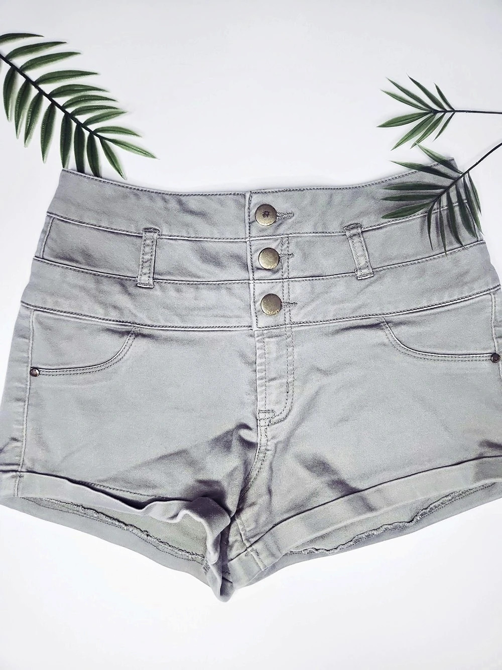 SHEIN High Waist Denim Shorts in Gray Size 0 Like New